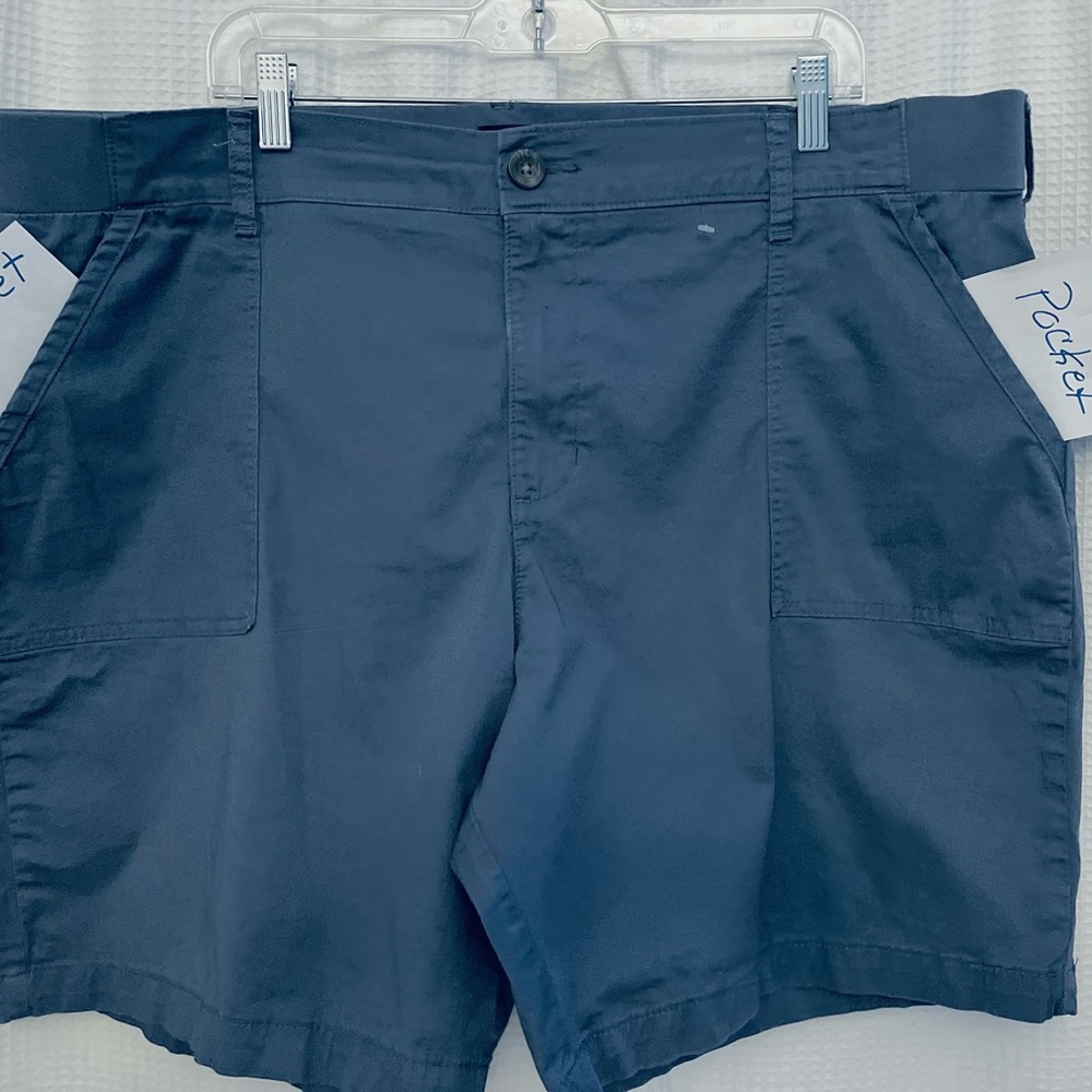 Lee comfort waist cotton shorts size 22W inseam 9“/ 4 pockets/ NWOTG - Picture 2 of 8